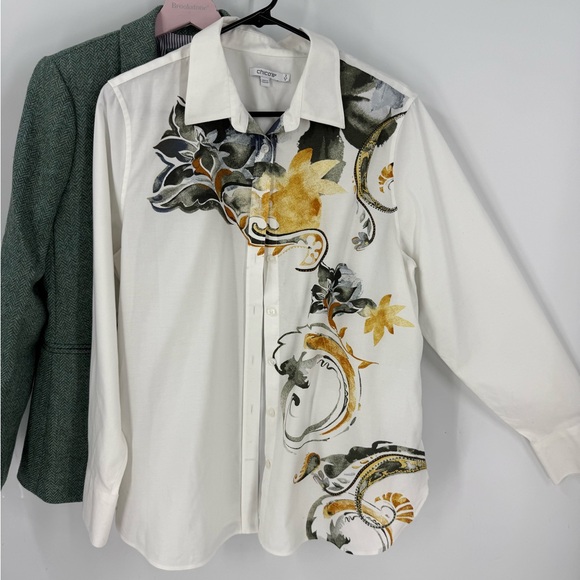 M Chico's No Iron™ Placed Floral Shirt with Black and Gold Floral Design 2/M - Picture 3 of 11